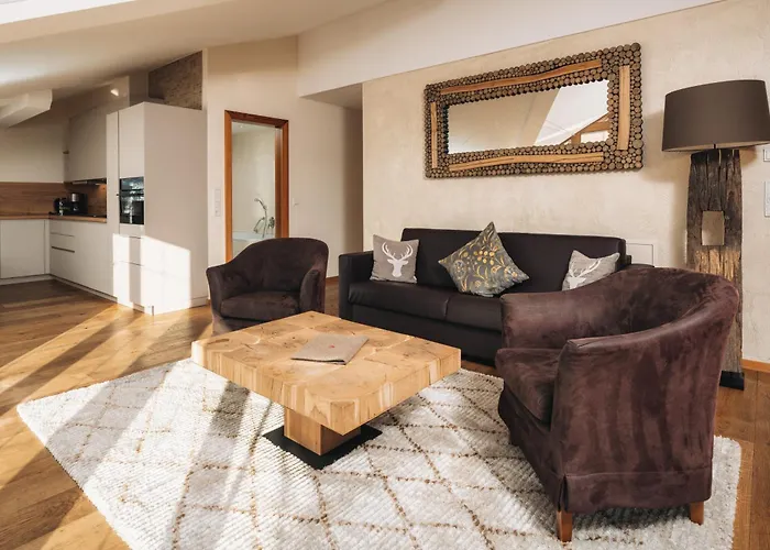 Hotel Garni Alpenjuwel 4*