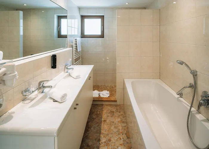 Garni Alpenjuwel 4* Serfaus